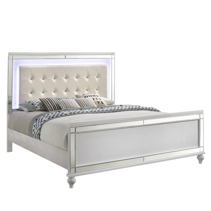 New Classic Valentino White Bed with Headboard, Footboard, and Rails
